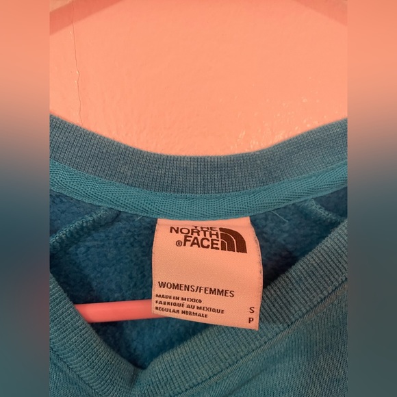 Columbia blue sweatshirt - Picture 2 of 2